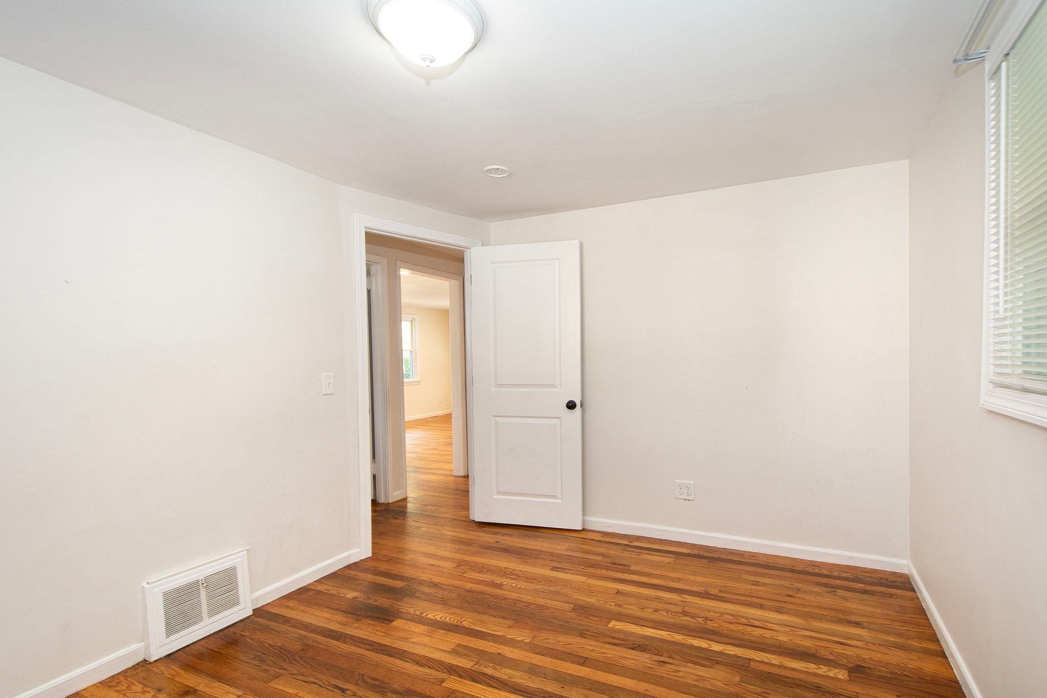 23 Courier St, Weymouth, MA Photo #19