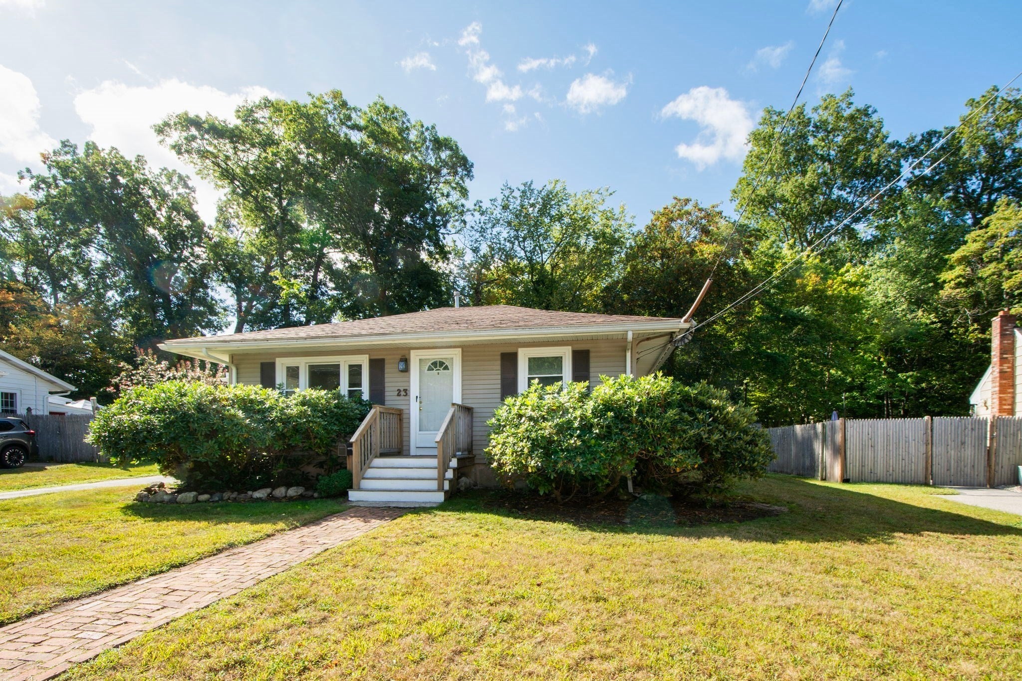 Photo of 23 Courier St, Weymouth, MA