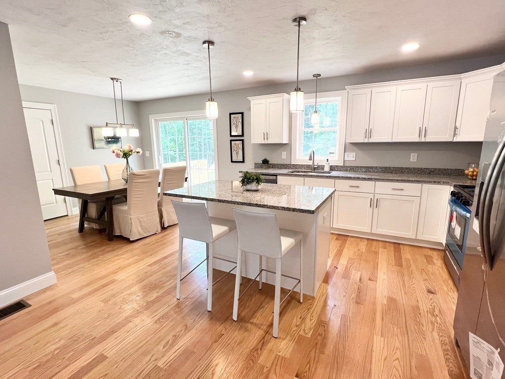 2 Bassett ST #A, Taunton, MA, 2 Bassett ST #A, Taunton, MA Photo #4