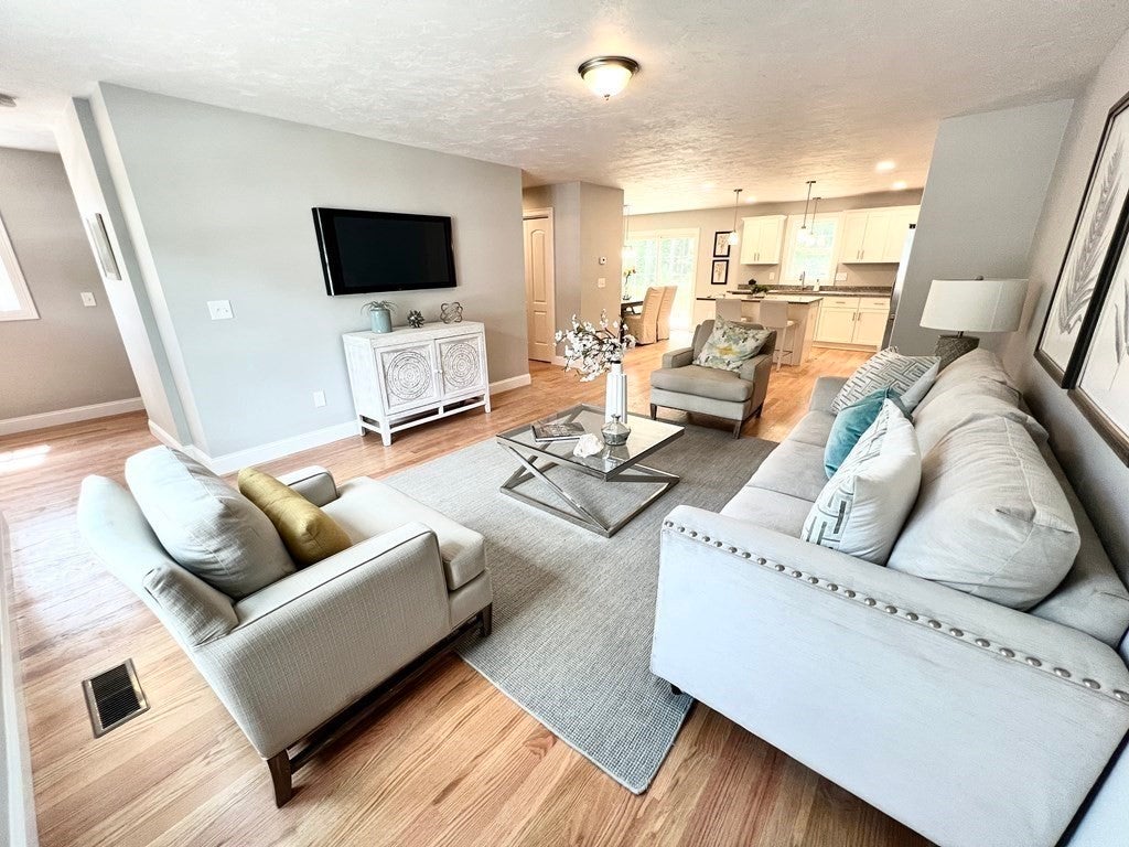 2 Bassett ST #A, Taunton, MA, 2 Bassett ST #A, Taunton, MA Photo #7