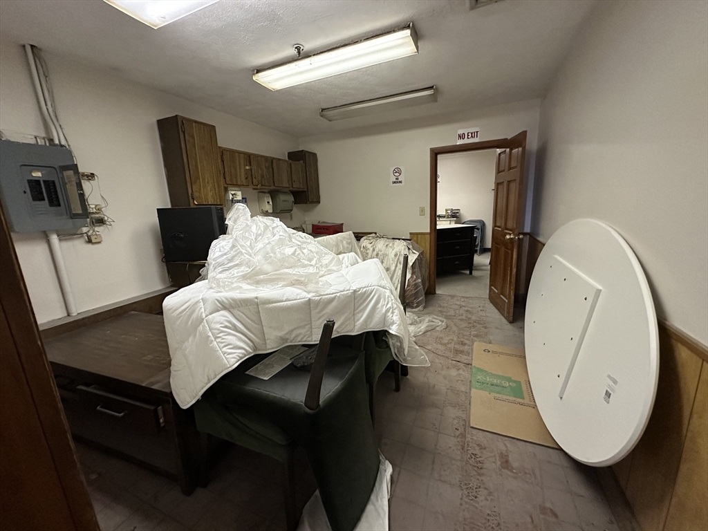 22 Cambridge St 9 & 10