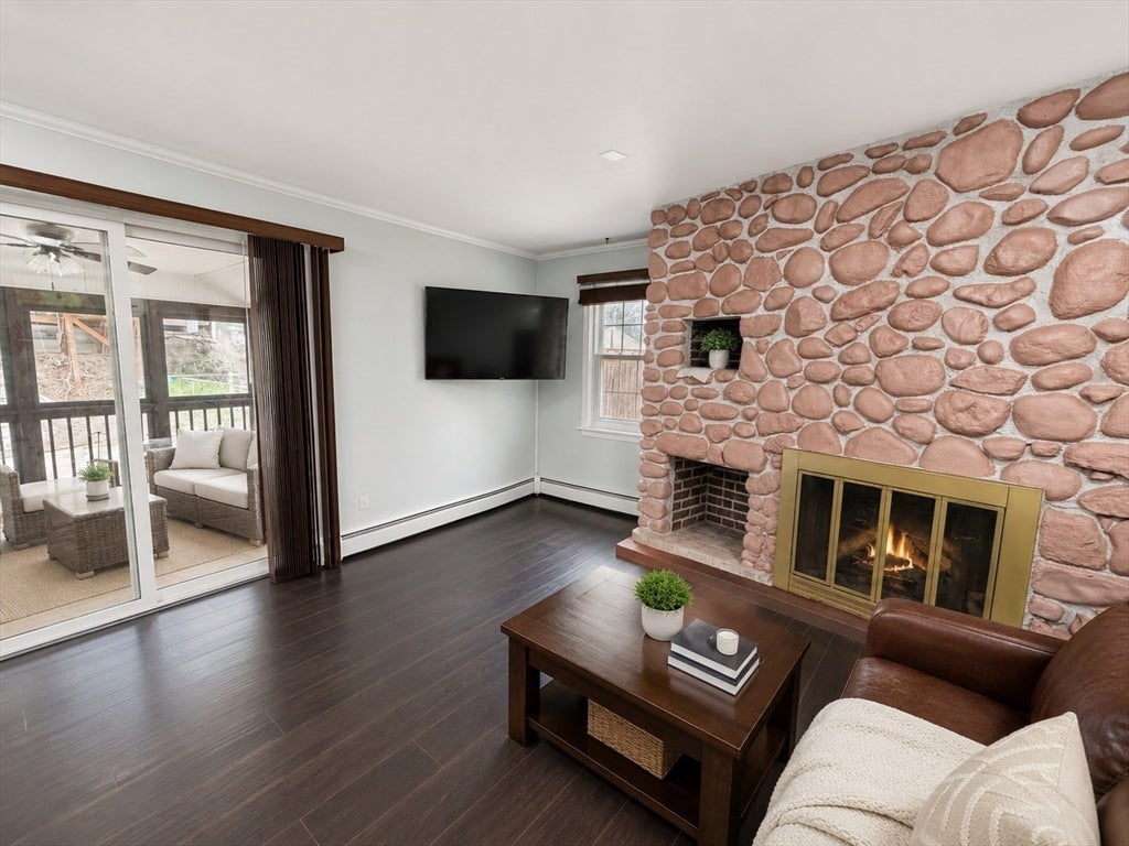 95 Jewett St, Pepperell, MA Photo #11