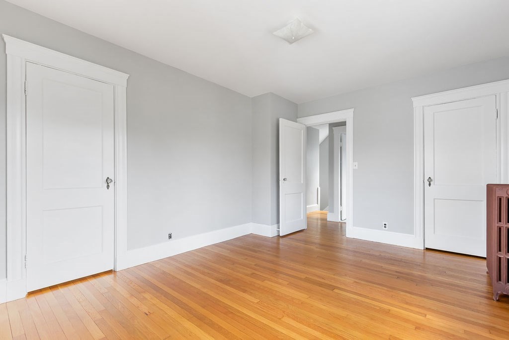 Boston, Massachusetts 02132, United States, 3 Bedrooms Bedrooms, ,2 BathroomsBathrooms,Residential,Pending,100905