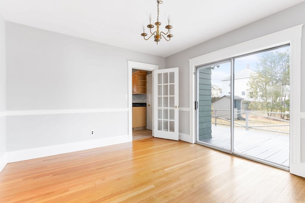 240 Manthorne Rd