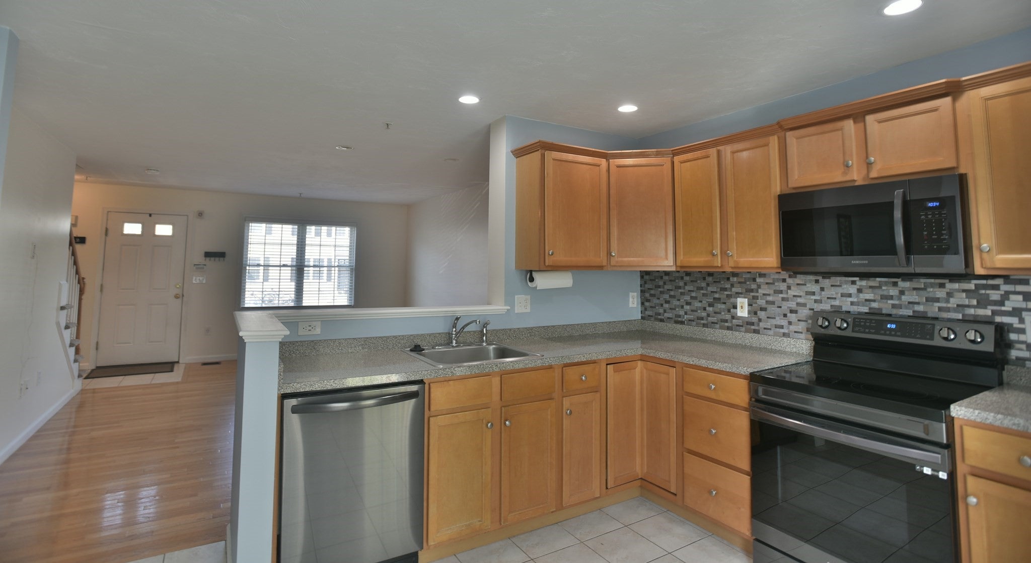 83 Boxberry Ln #83, Rockland, MA Photo #7