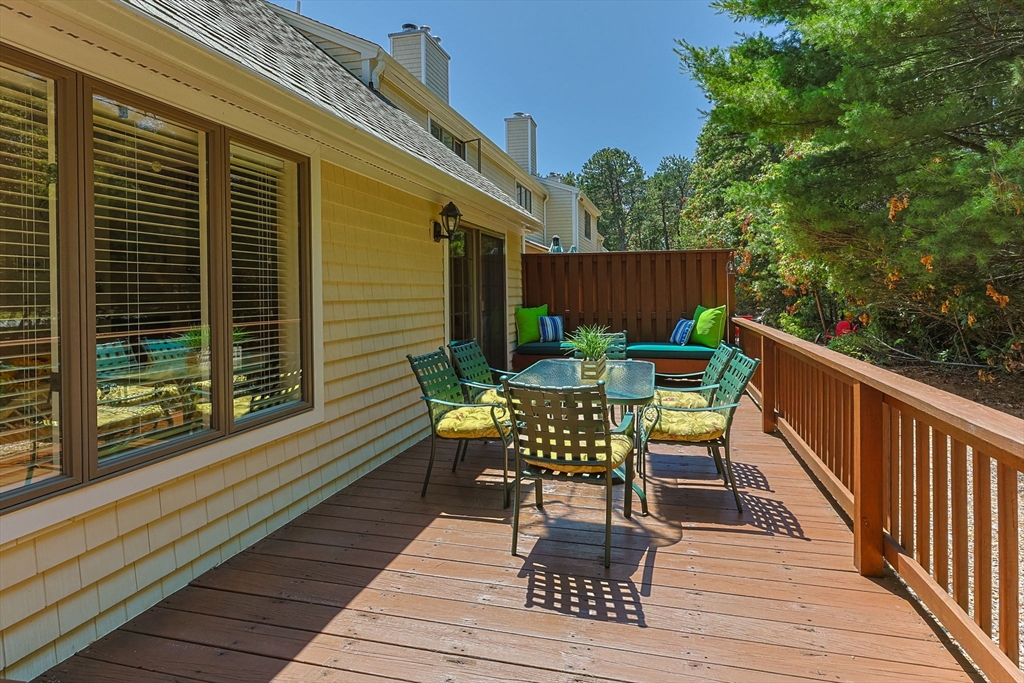 Mashpee, Massachusetts 02649, United States, 2 Bedrooms Bedrooms, ,2 BathroomsBathrooms,Residential,Active,176558