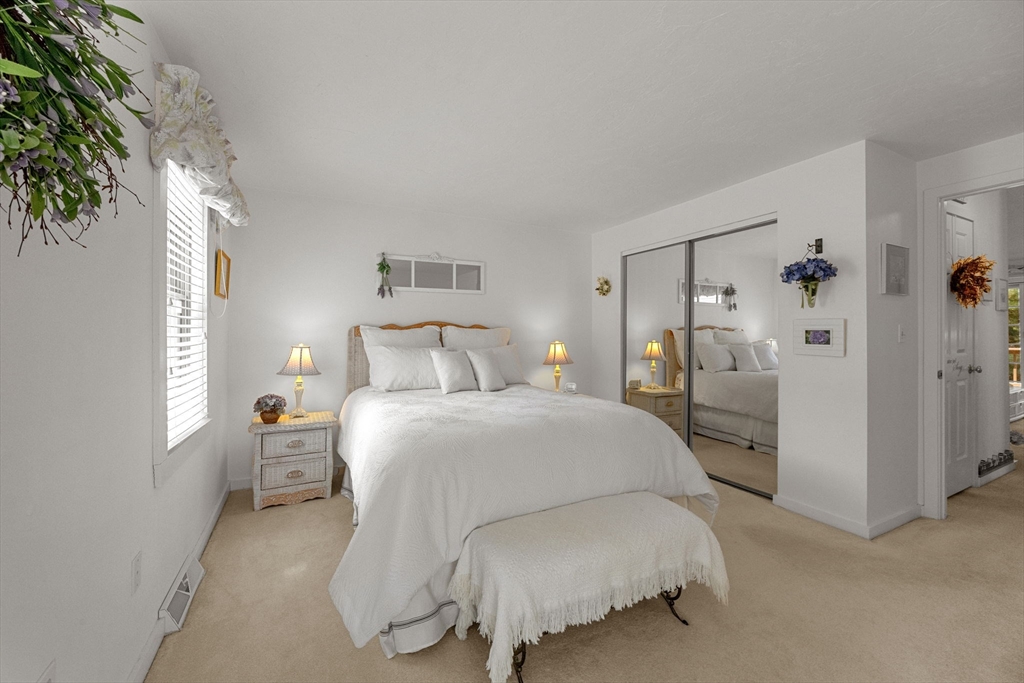 Mashpee, Massachusetts 02649, United States, 2 Bedrooms Bedrooms, ,2 BathroomsBathrooms,Residential,Active,176558