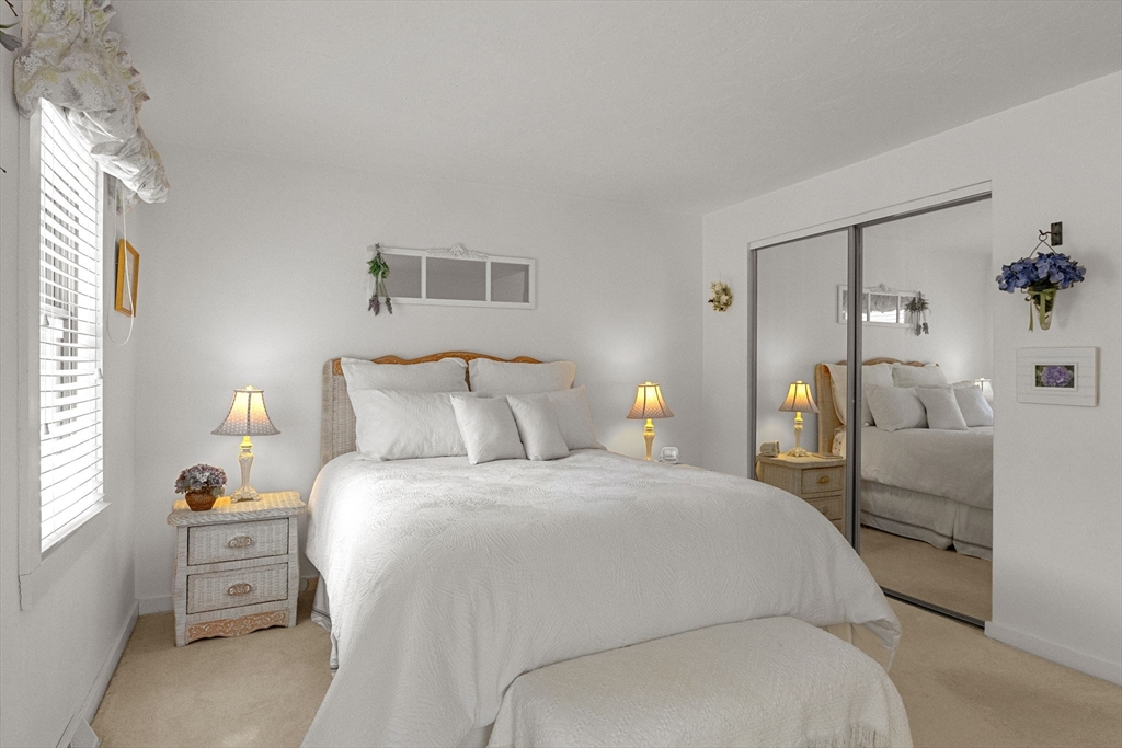 Mashpee, Massachusetts 02649, United States, 2 Bedrooms Bedrooms, ,2 BathroomsBathrooms,Residential,Active,176558