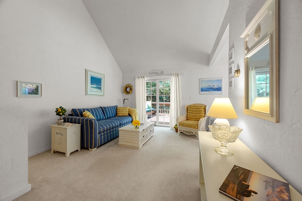 Mashpee, Massachusetts 02649, United States, 2 Bedrooms Bedrooms, ,2 BathroomsBathrooms,Residential,Active,176558