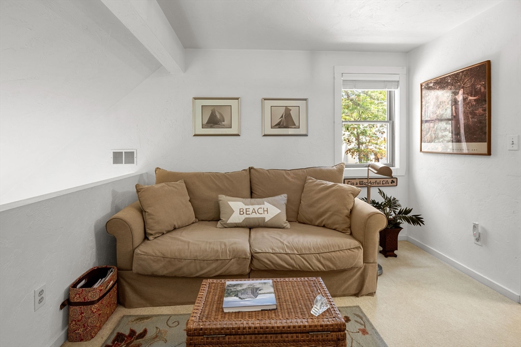 Mashpee, Massachusetts 02649, United States, 2 Bedrooms Bedrooms, ,2 BathroomsBathrooms,Residential,Active,176558