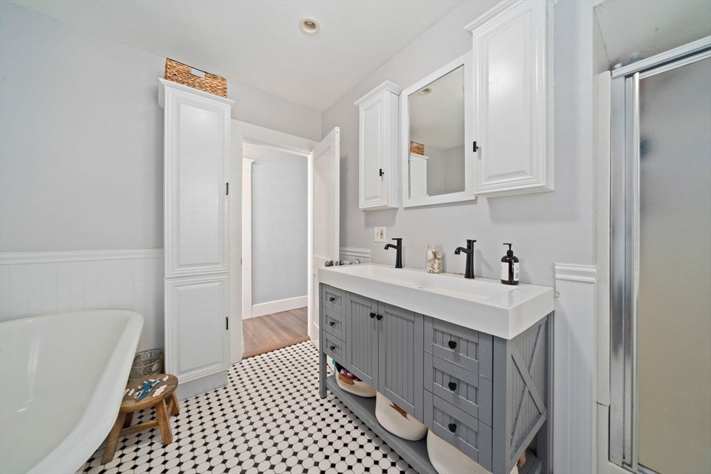 41 Theresa Rd, Quincy, MA, 41 Theresa Rd, Quincy, MA Photo #23