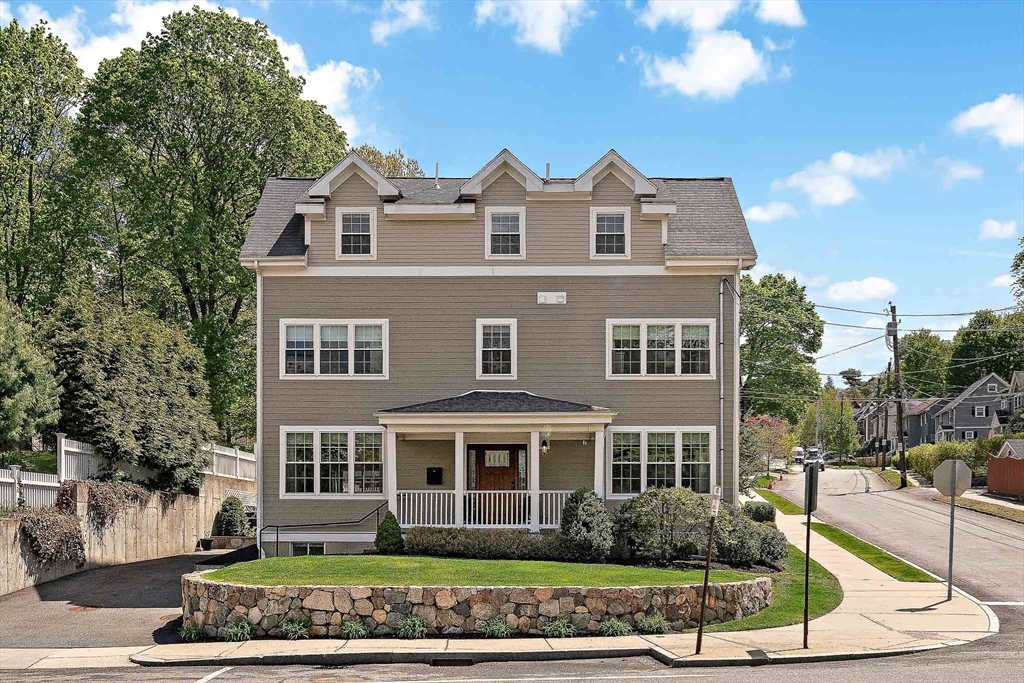 Photo of 465 Washington St, Winchester, MA