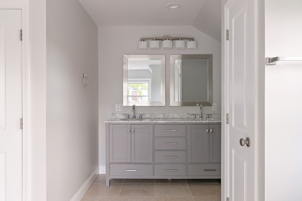 465 Washington St #465, Winchester, MA Photo #15