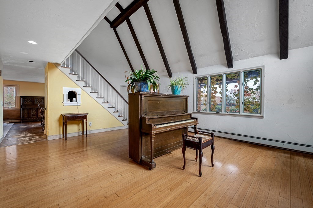 231 Chamberlain Hill Rd