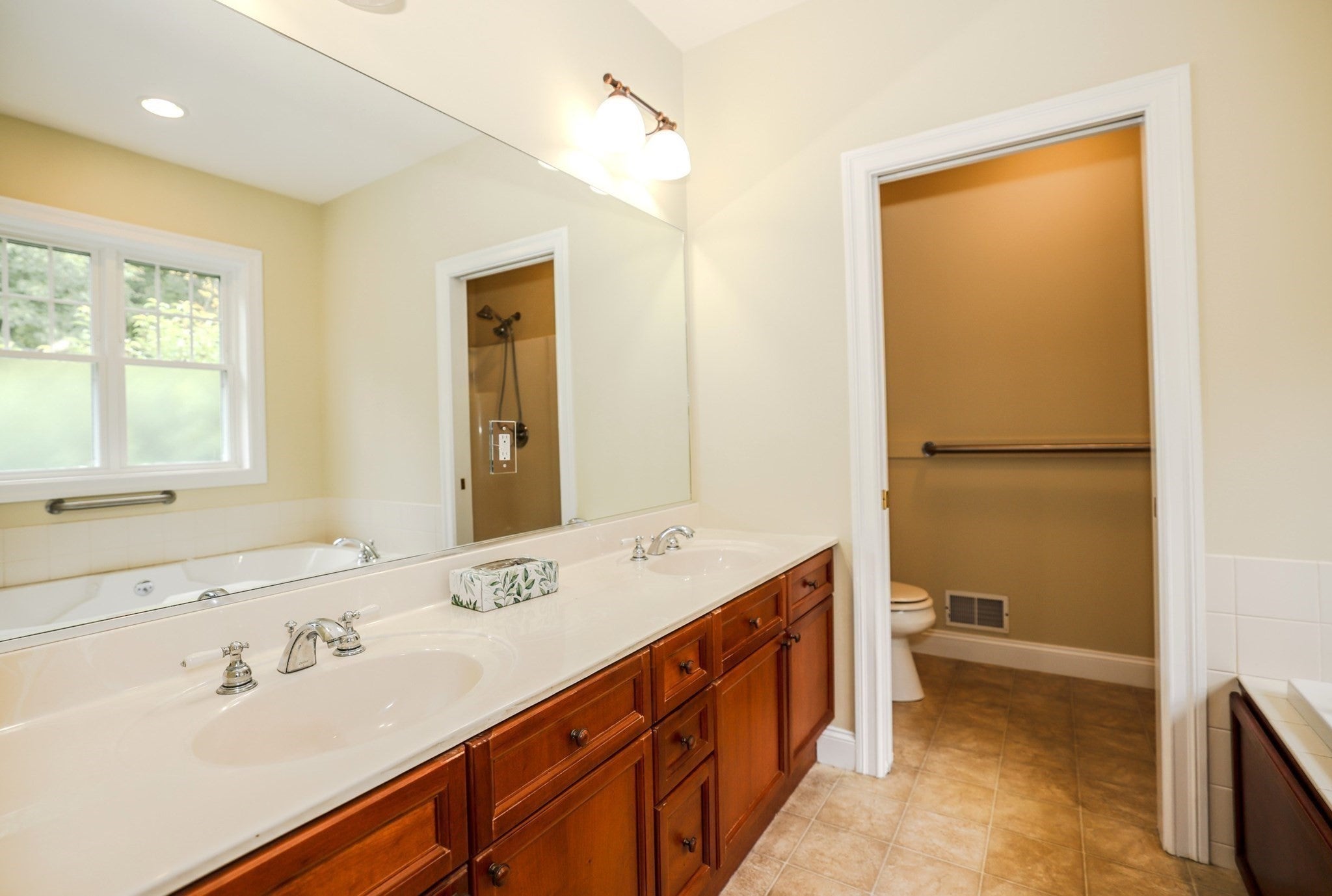 4 Elmwood Way #14, Amherst, NH, 4 Elmwood Way #14, Amherst, NH Photo #20