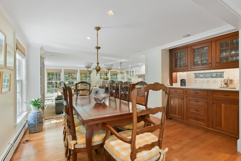 Barnstable, Massachusetts 02635, United States, 3 Bedrooms Bedrooms, ,3 BathroomsBathrooms,Residential,Active,221823