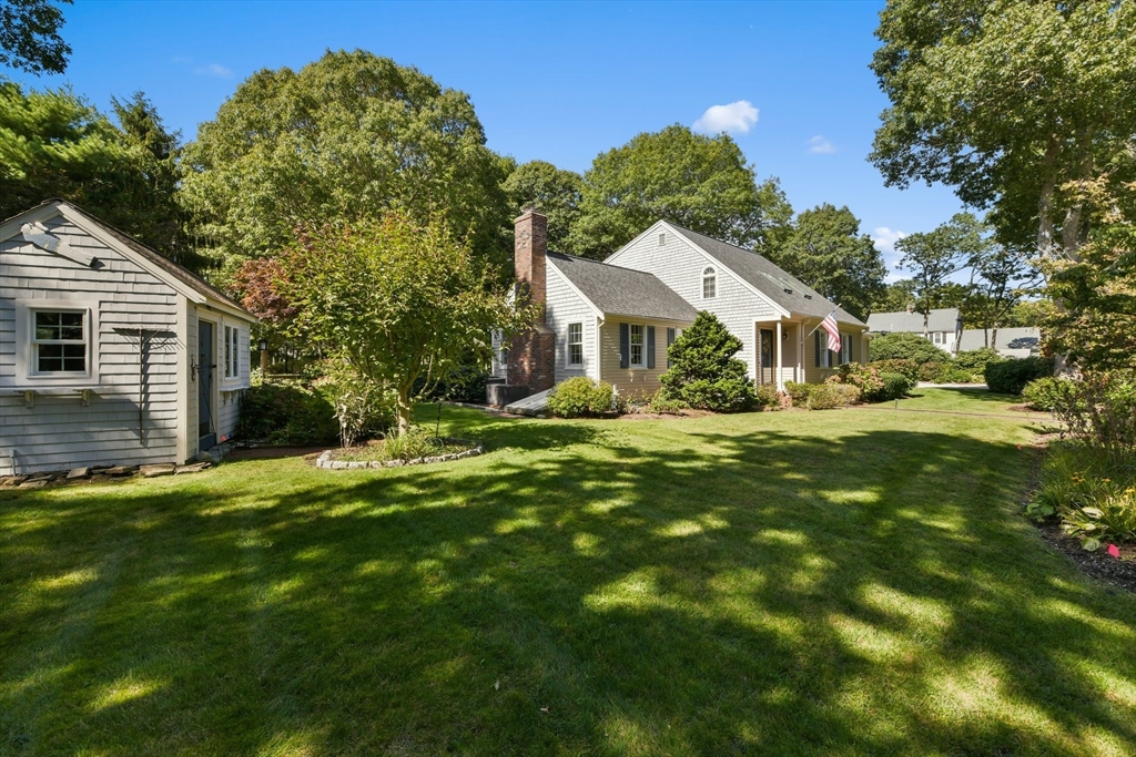 Barnstable, Massachusetts 02635, United States, 3 Bedrooms Bedrooms, ,3 BathroomsBathrooms,Residential,Active,221823