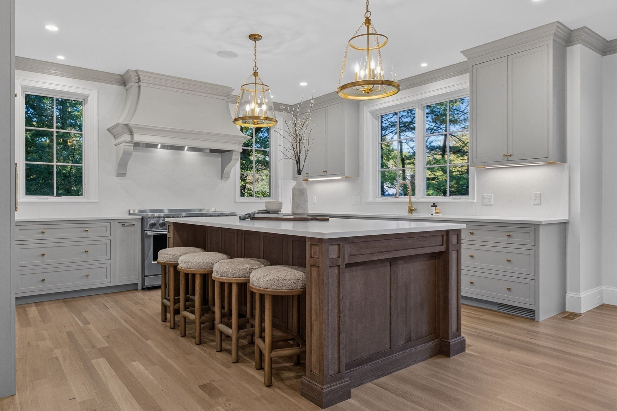 19 Orchard St, Wellesley, MA, 19 Orchard St, Wellesley, MA Photo #6