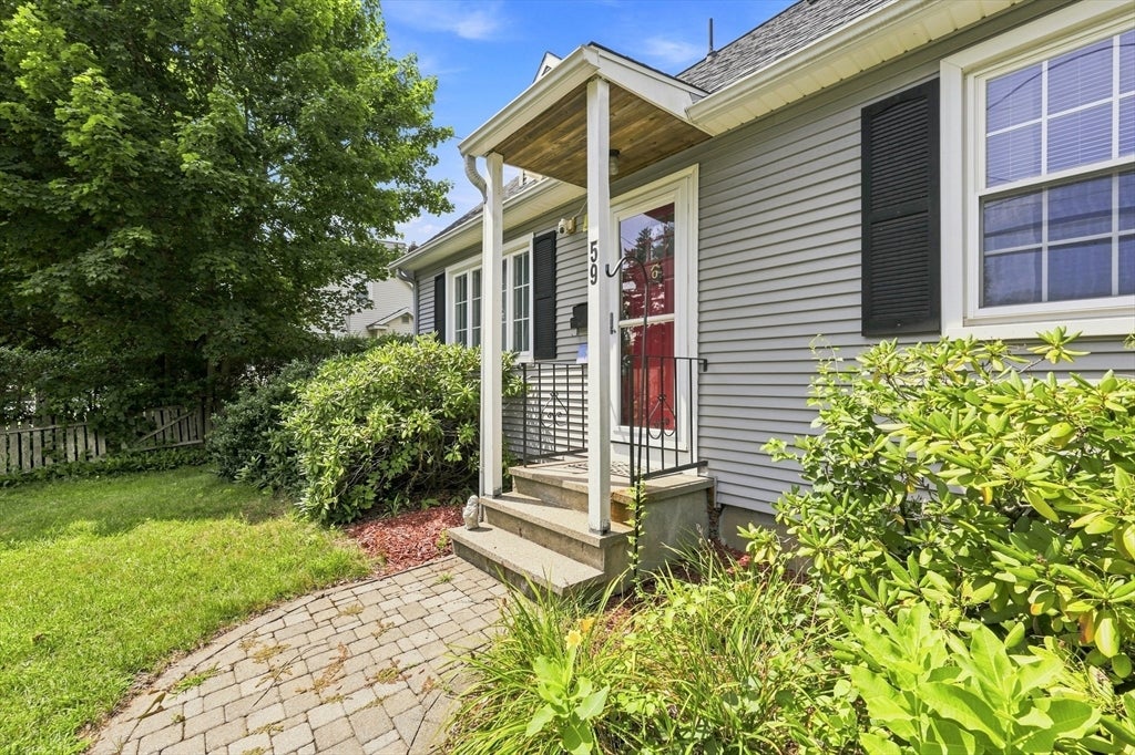 59 Piper Rd, West Springfield, MA Photo #3
