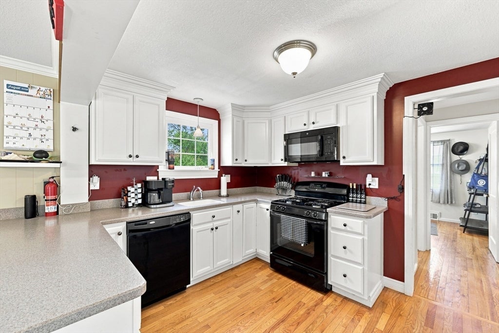 59 Piper Rd, West Springfield, MA Photo #19