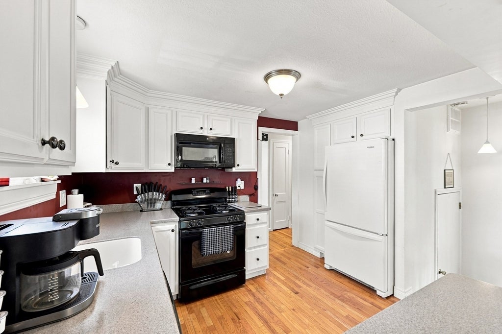 59 Piper Rd, West Springfield, MA Photo #20