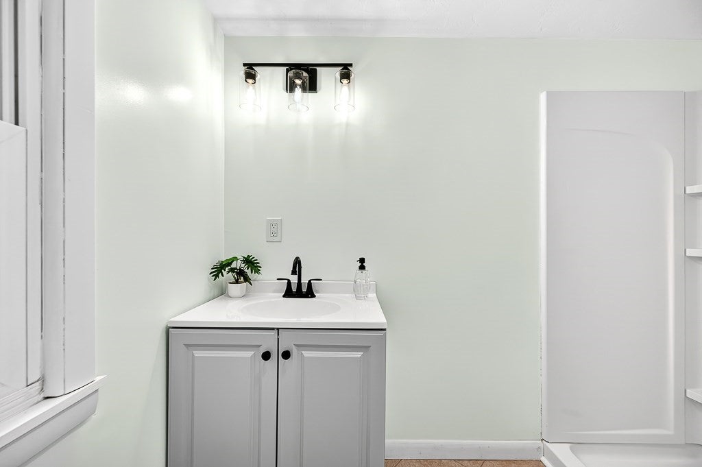 551 Pleasant Street, Paxton, MA, 551 Pleasant Street, Paxton, MA Photo #17