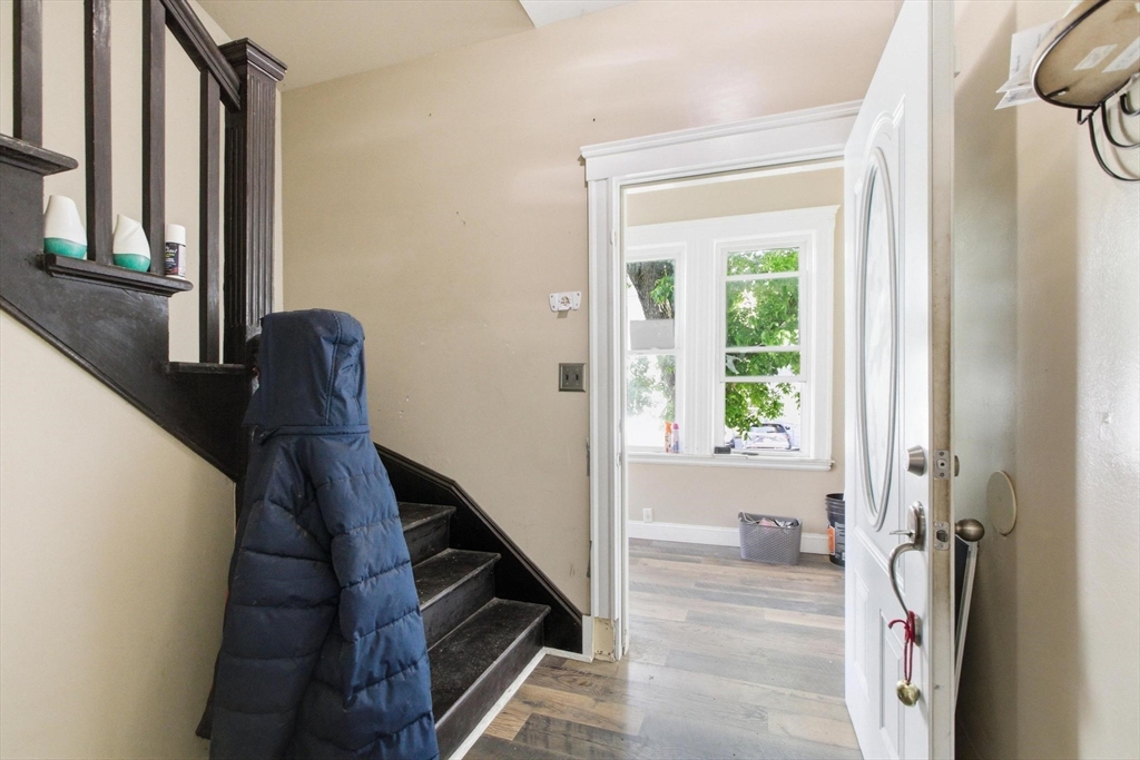 25-27 Walnut Street