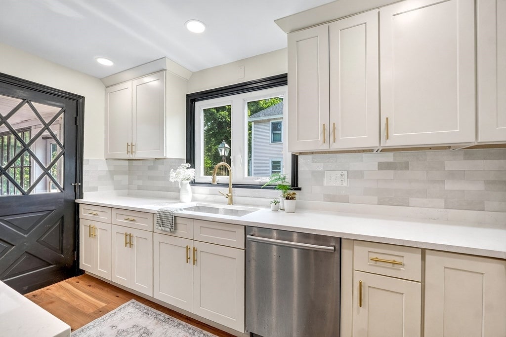 6 Elm Ct