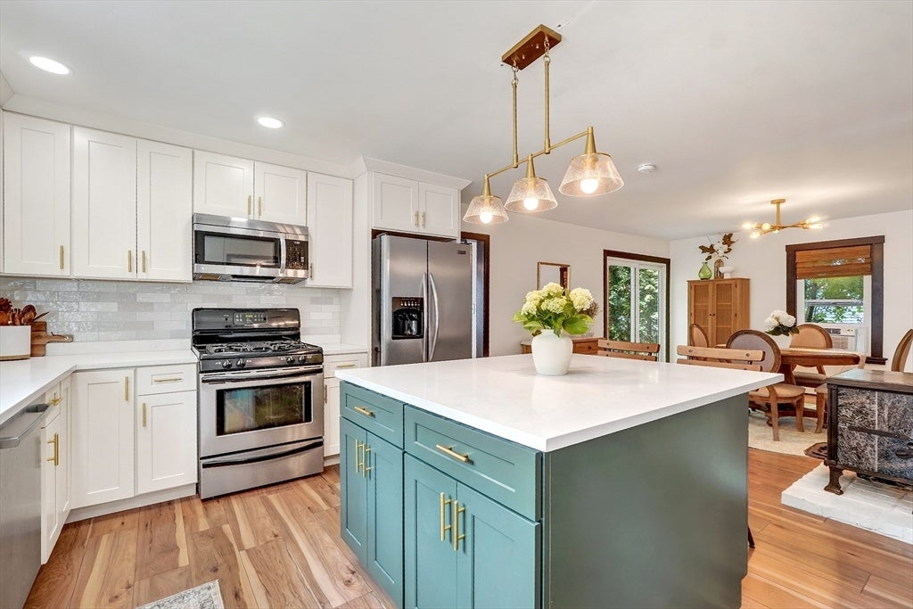 6 Elm Ct