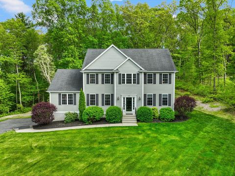 105 Louise Dr Franklin MA 02038