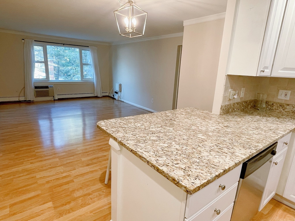 3 A Colonial Drive 8