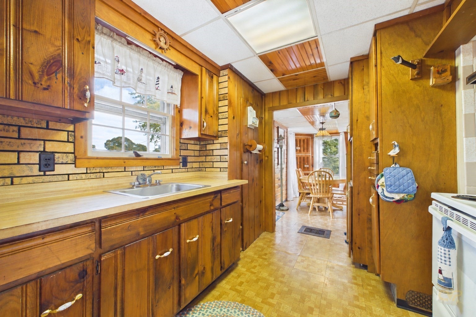 6 Myrtle St, Wareham, MA Photo #14