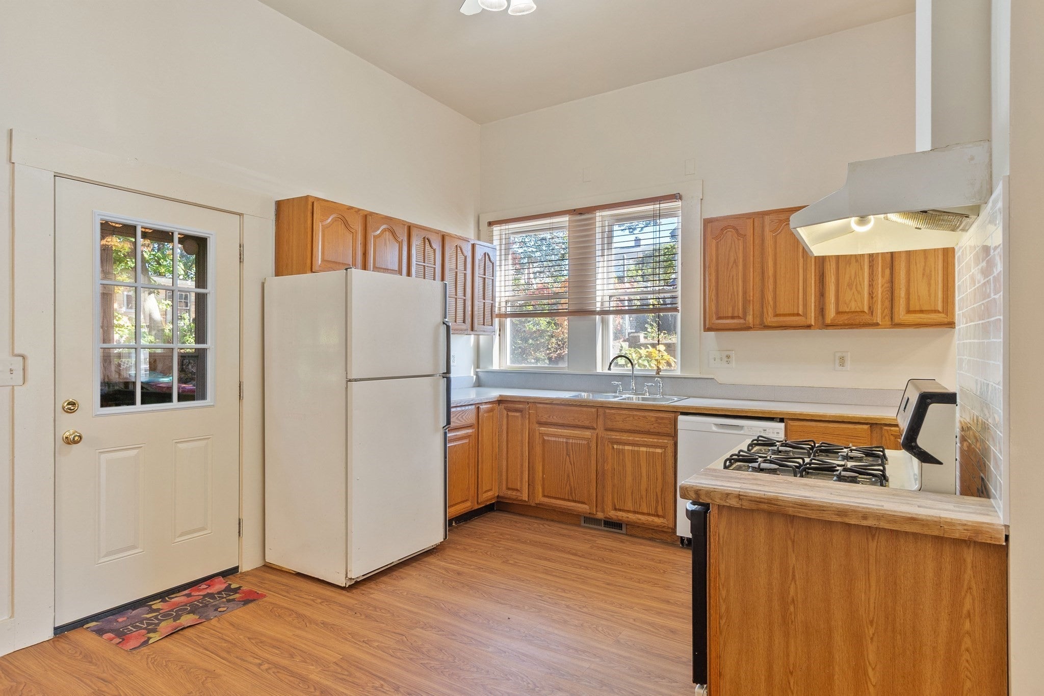 104 Tenth St #1R, Lowell, MA, 104 Tenth St #1R, Lowell, MA Photo #6