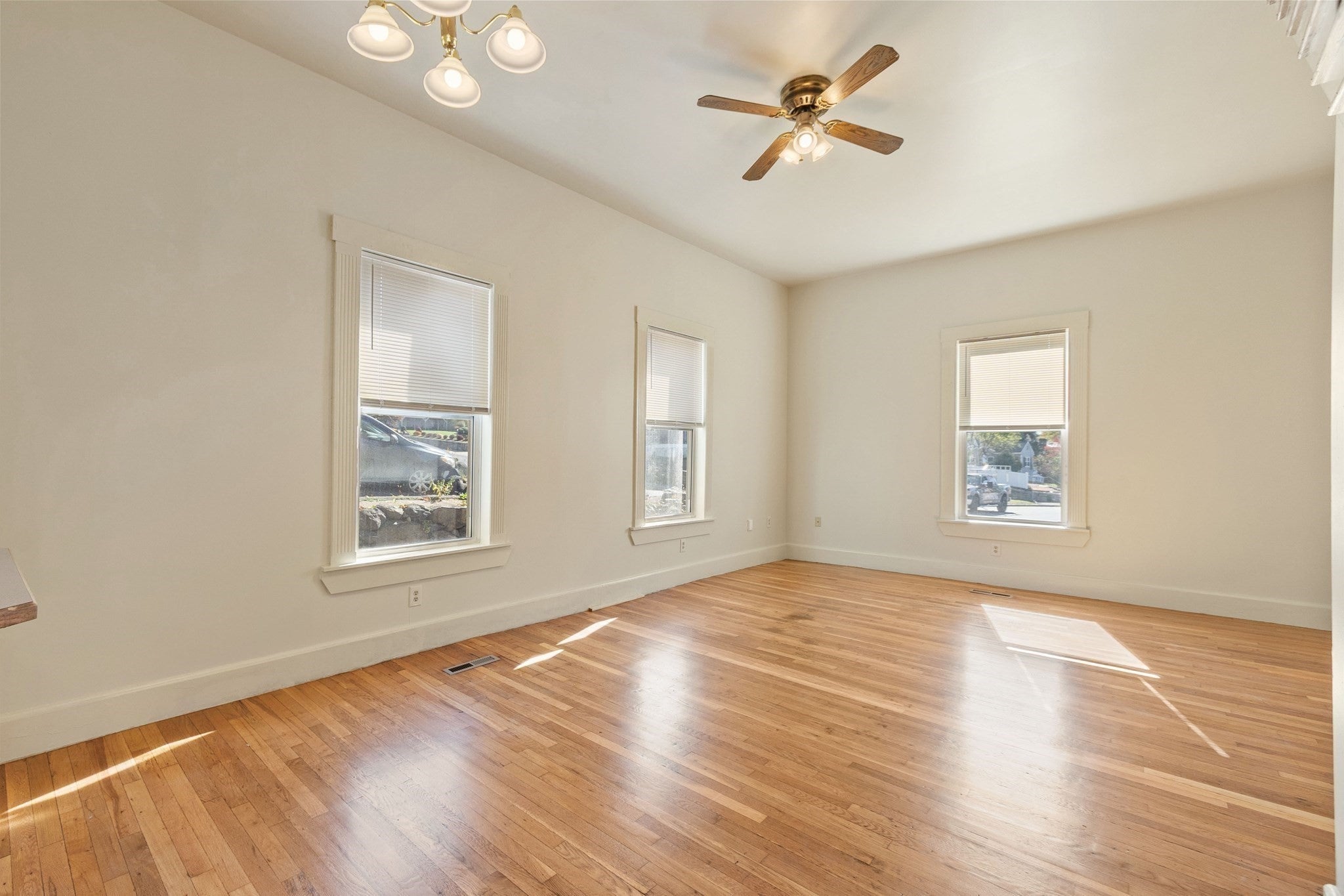 104 Tenth St #1R, Lowell, MA, 104 Tenth St #1R, Lowell, MA Photo #5