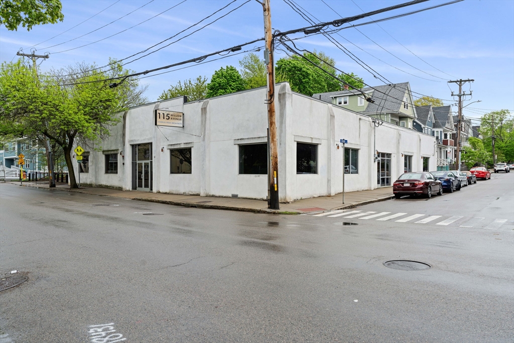 115 Willow Ave