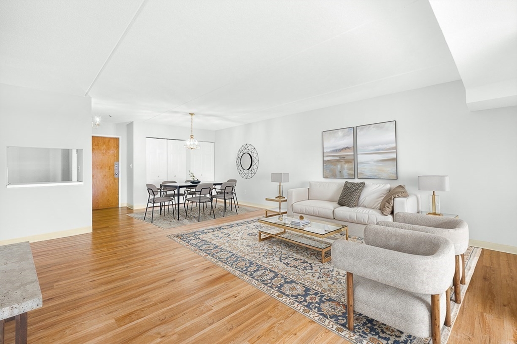 159 Main Street 11C