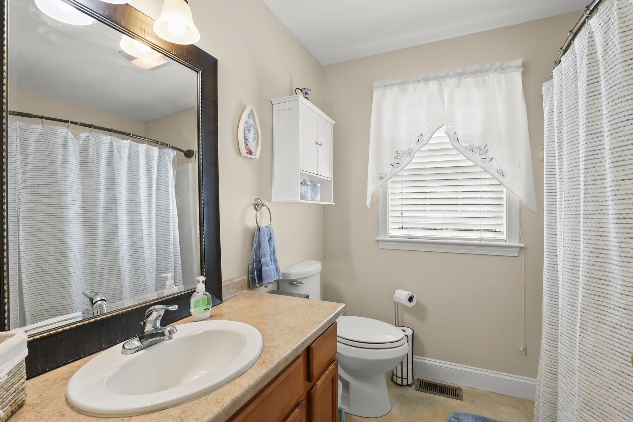 2 Rosemary Ln #A, Wareham, MA, 2 Rosemary Ln #A, Wareham, MA Photo #25