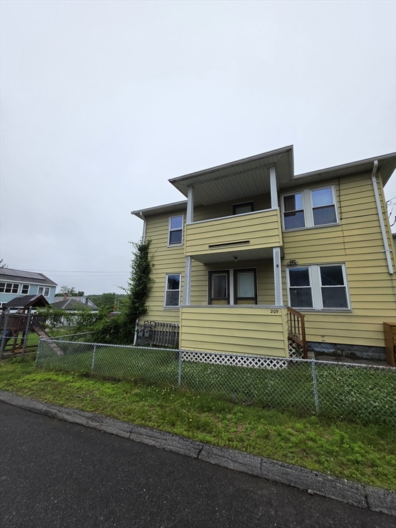 205 Woodland St