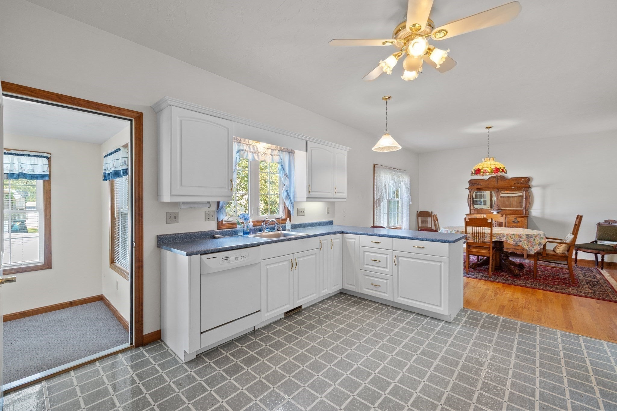 2 Tick Tock Way, East Bridgewater, MA Photo #8