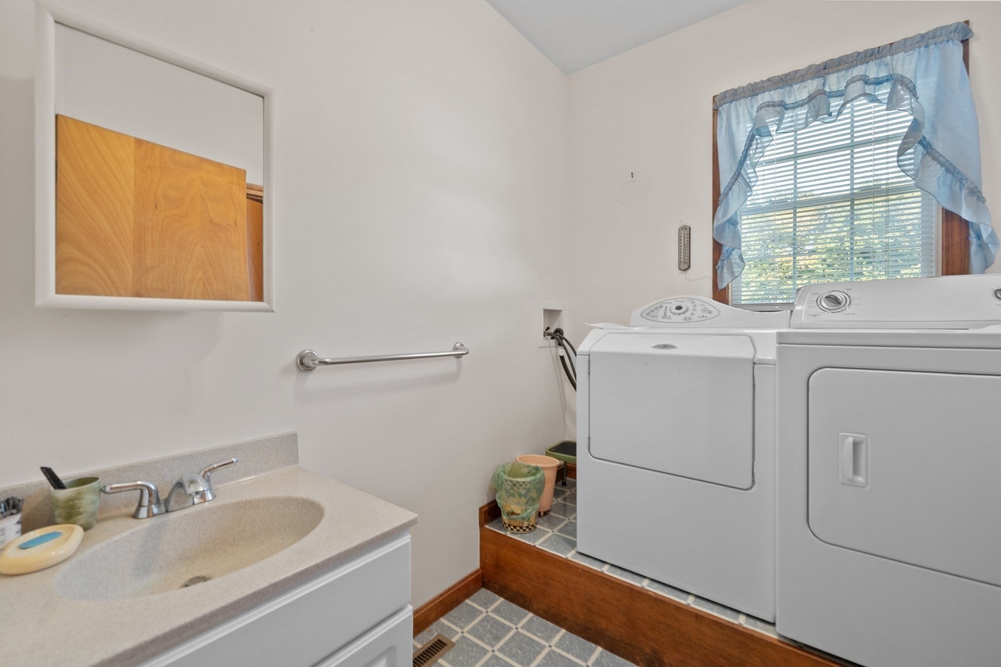 2 Tick Tock Way, East Bridgewater, MA Photo #28