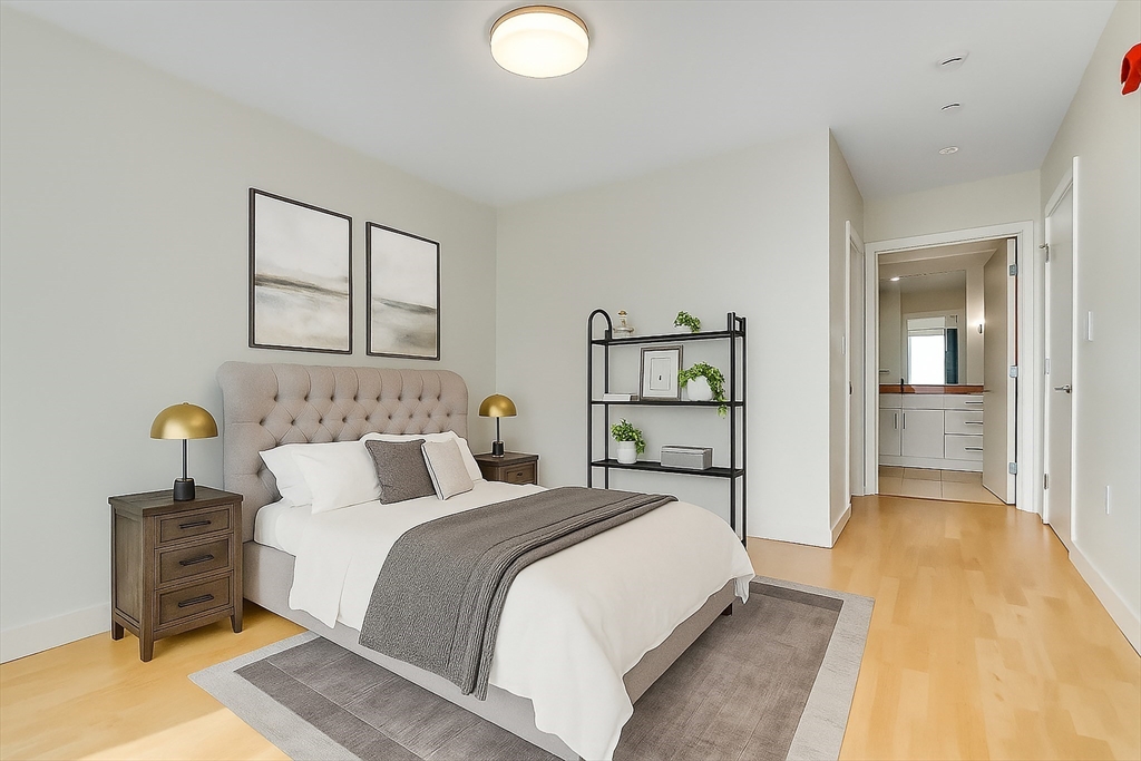 100 Station Lndg 1008