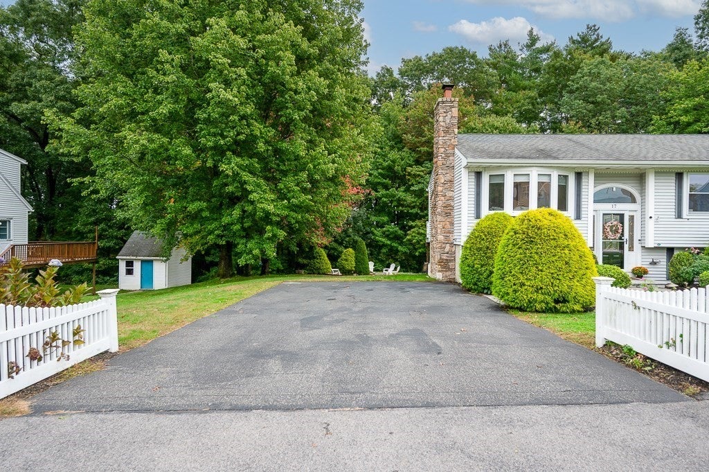 17 Vinal St, Hudson, MA Photo #3