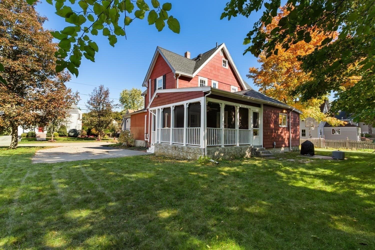 39 Forest St, Winchester, MA Photo #4