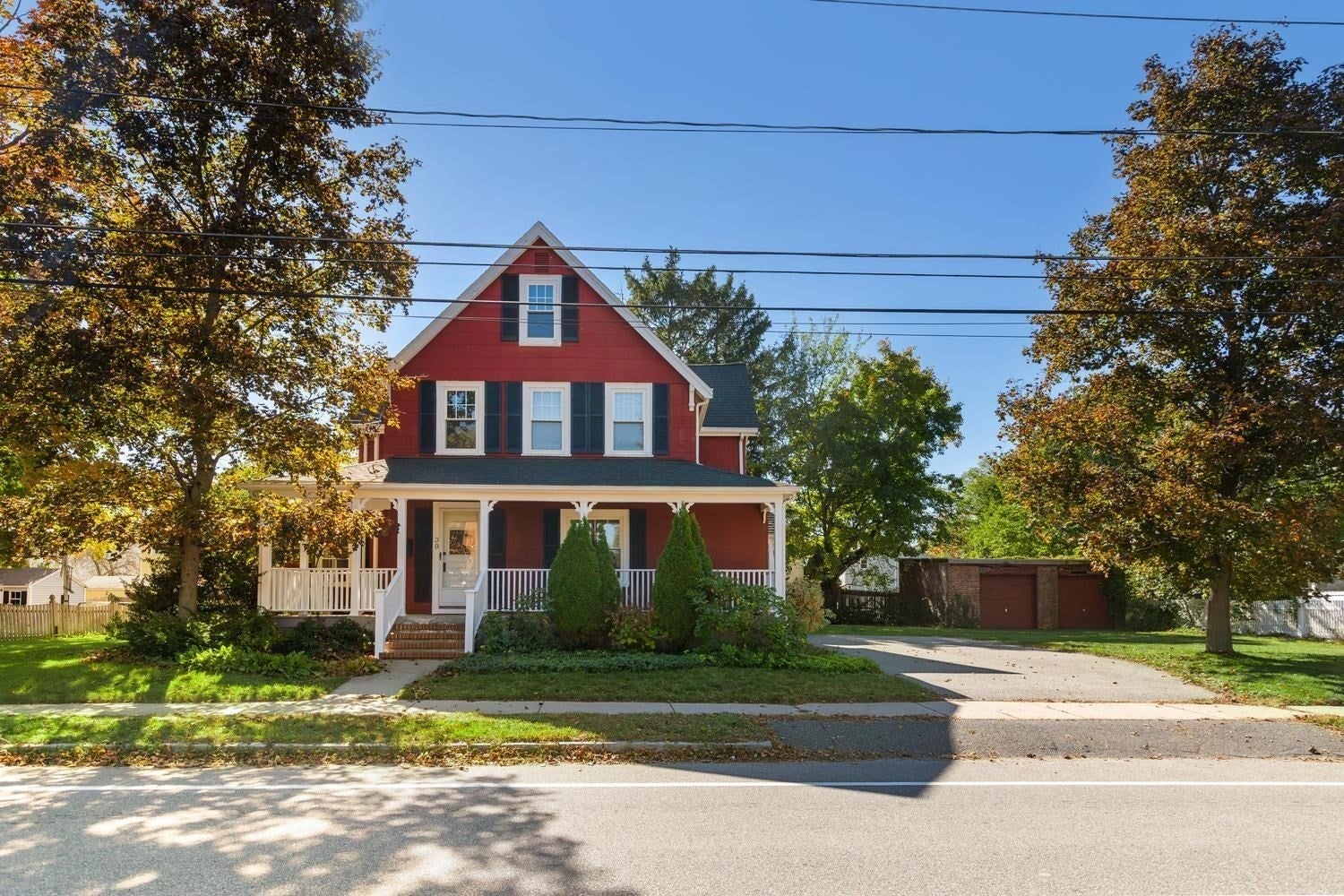 39 Forest St, Winchester, MA Photo #2