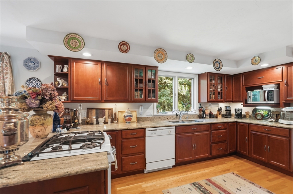 301 Winch St, Framingham, MA Photo #13