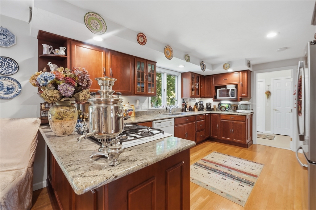 301 Winch St, Framingham, MA Photo #12