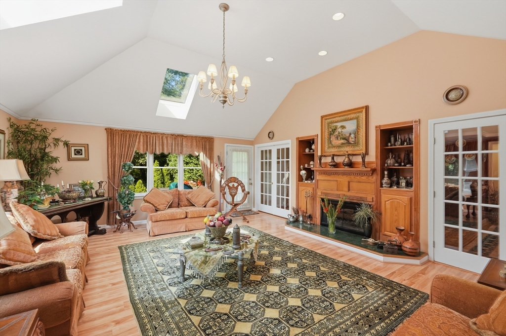 301 Winch St, Framingham, MA Photo #10
