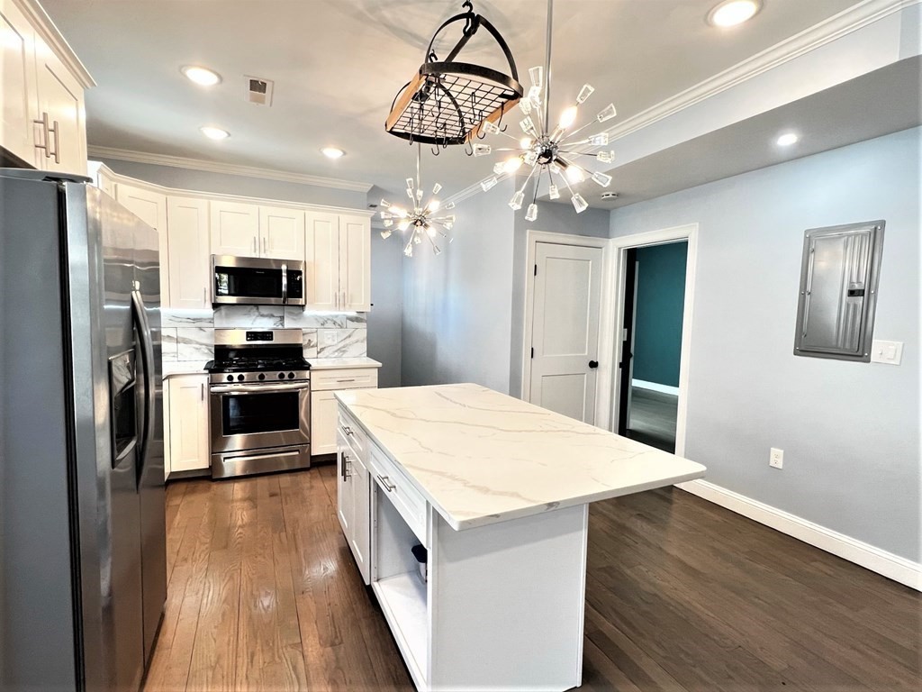 54 Crescent Avenue #2, Malden, MA Photo #3