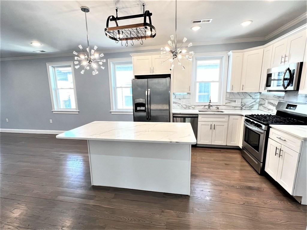 54 Crescent Avenue #2, Malden, MA Photo #2
