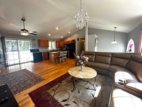 14 Browns Brook Rd Webster MA 01570